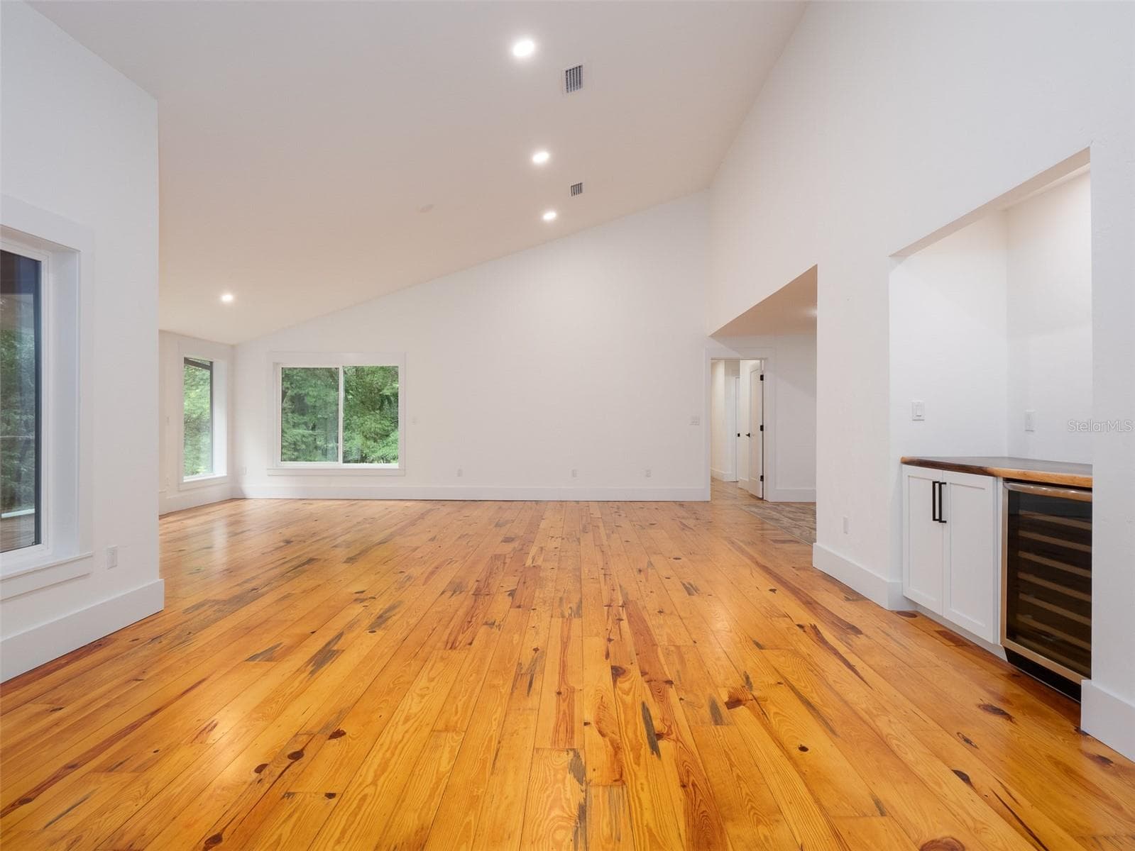 3104 21ST AVENUE — photo 14 of 68
