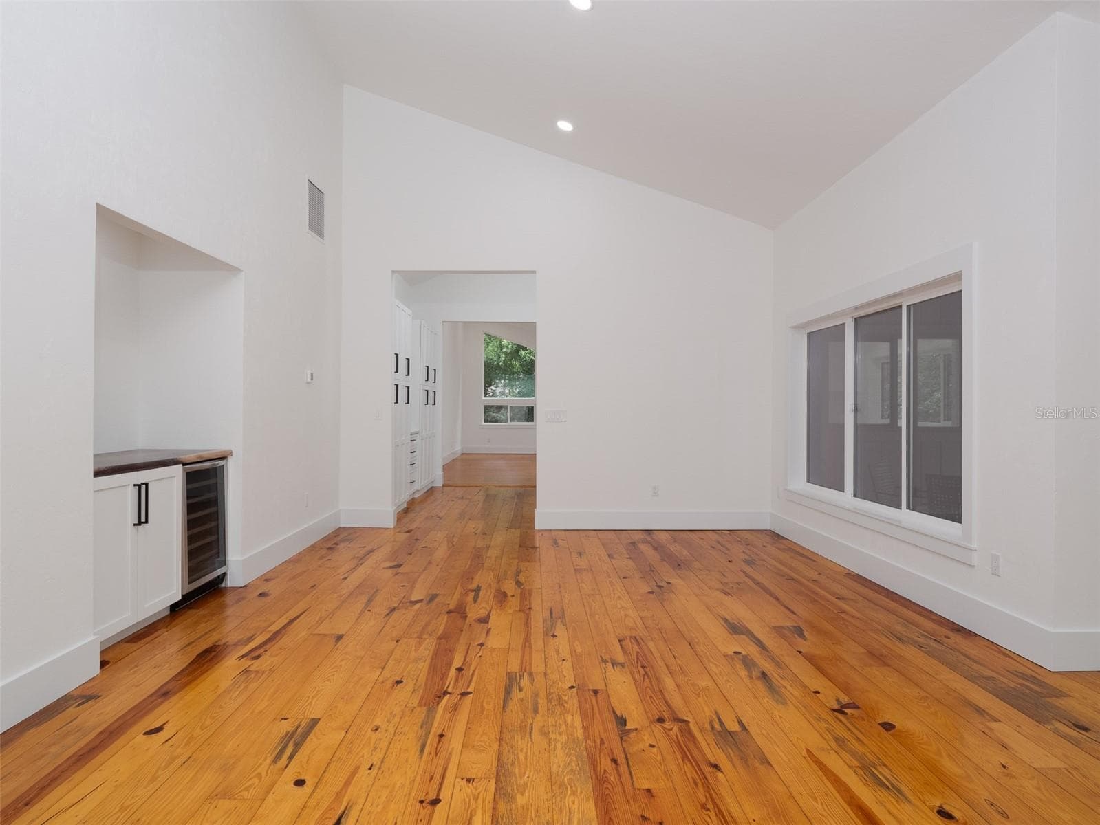 3104 21ST AVENUE — photo 11 of 68