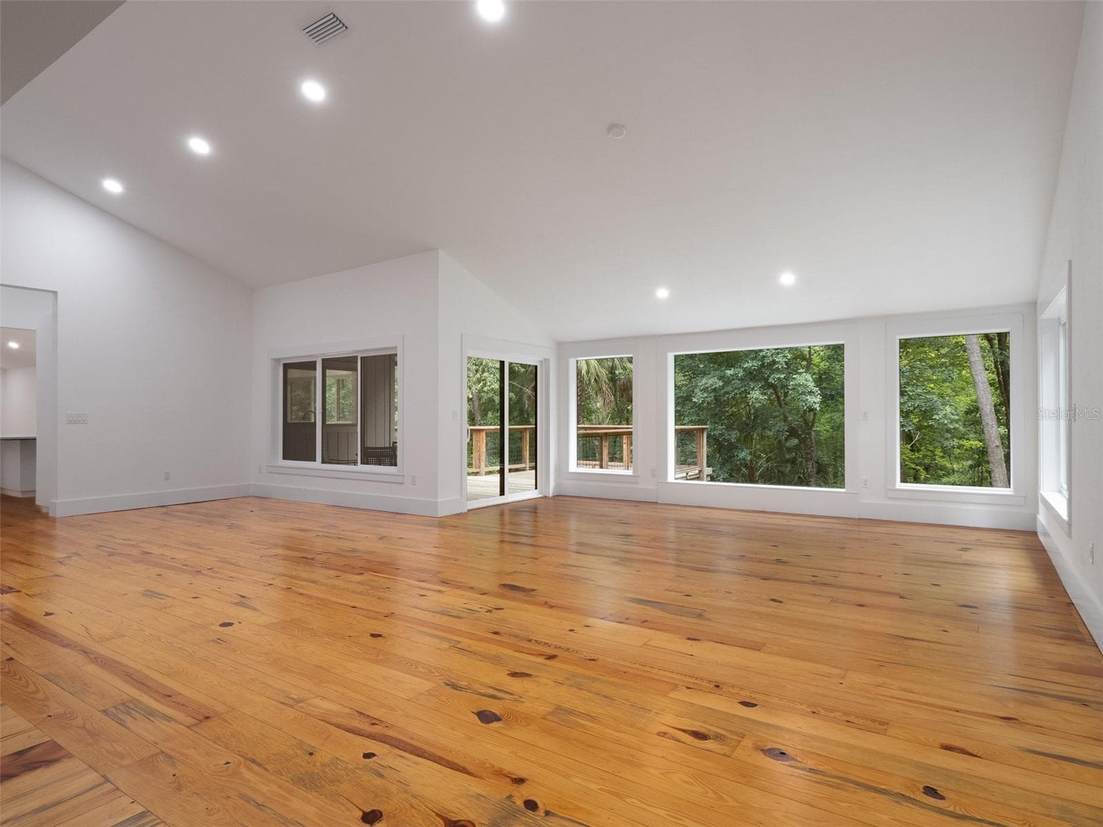 3104 21ST AVENUE — photo 7 of 68