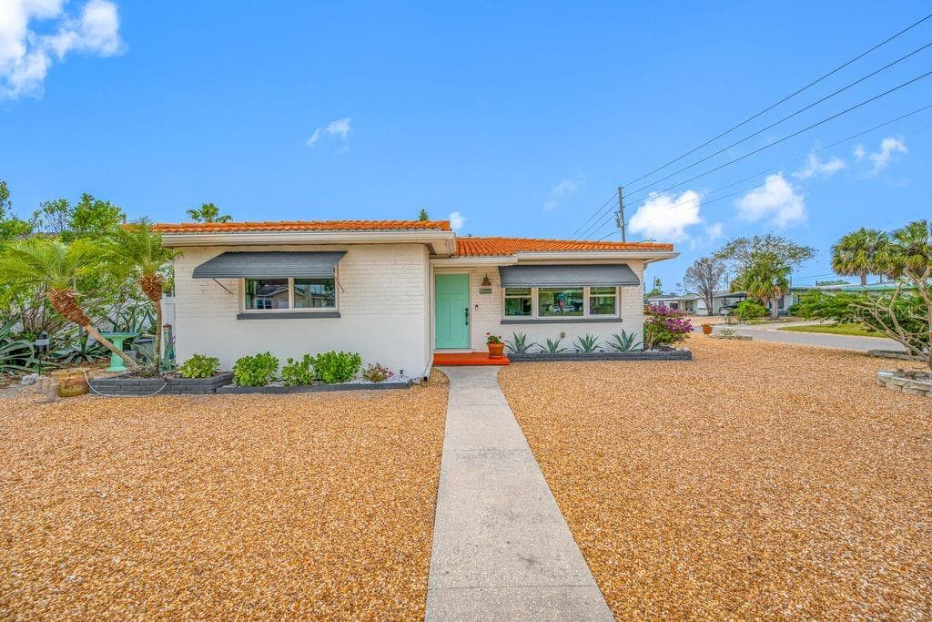 1401 ISLAND DRIVE — photo 45 of 53
