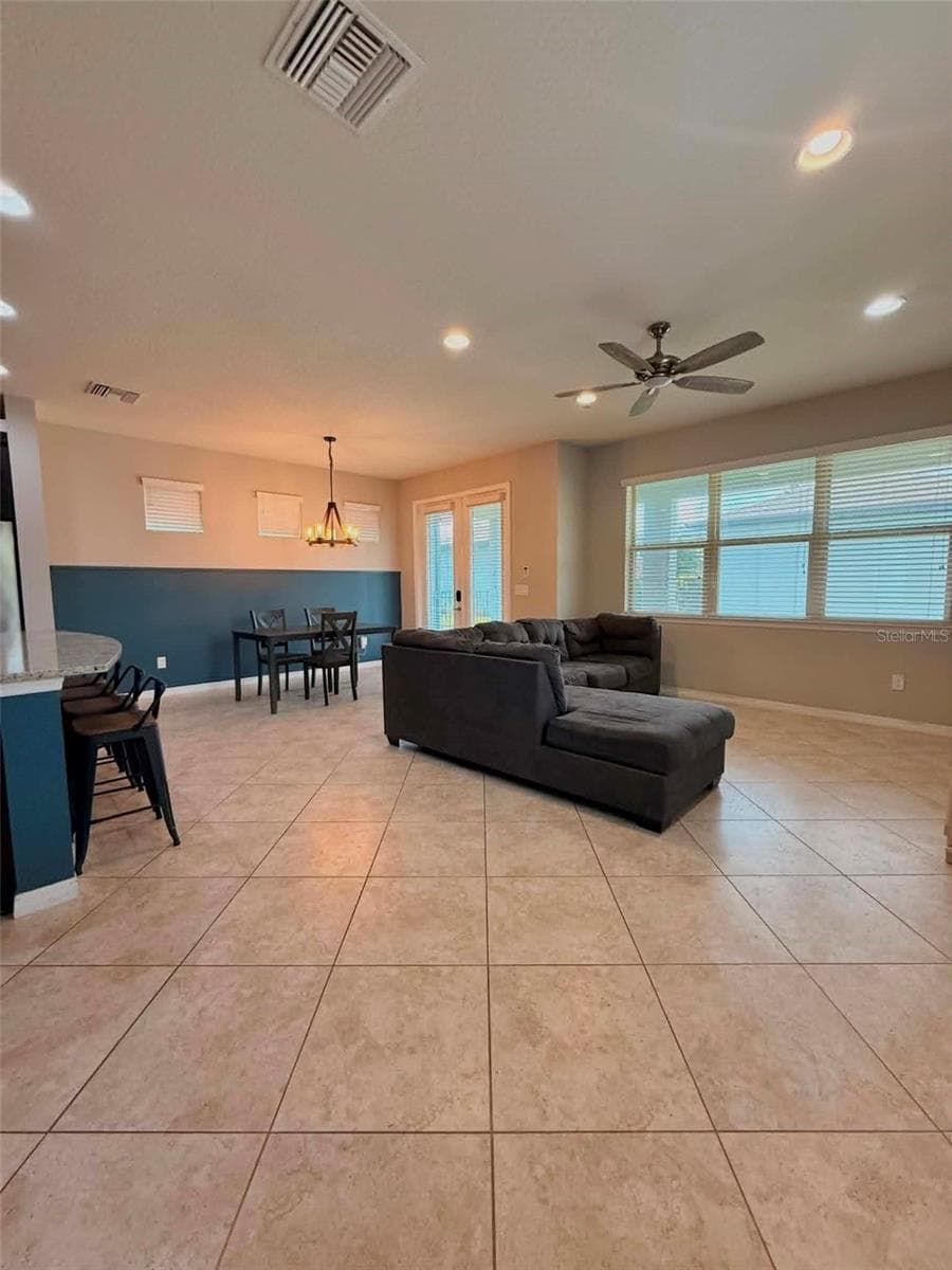 5703 VILLAGE CENTER DRIVE — photo 13 of 34