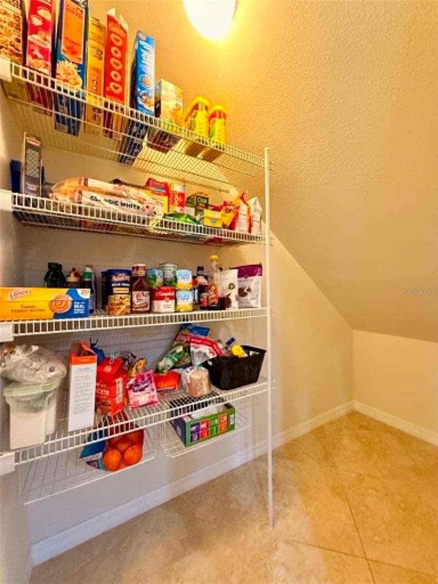 5703 VILLAGE CENTER DRIVE — photo 14 of 34