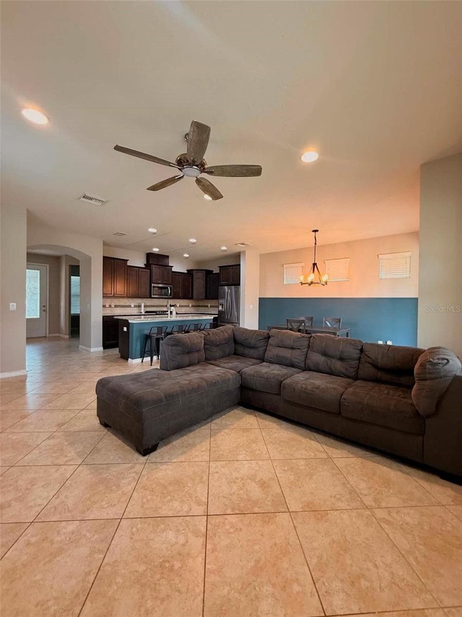 5703 VILLAGE CENTER DRIVE — photo 12 of 34