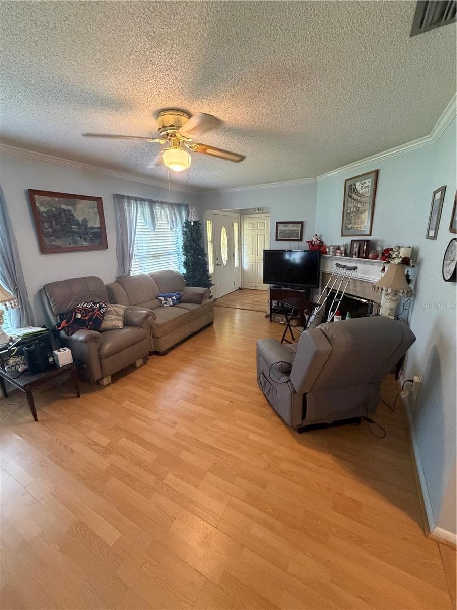 14309 LAKE PRICE DRIVE — photo 4 of 32