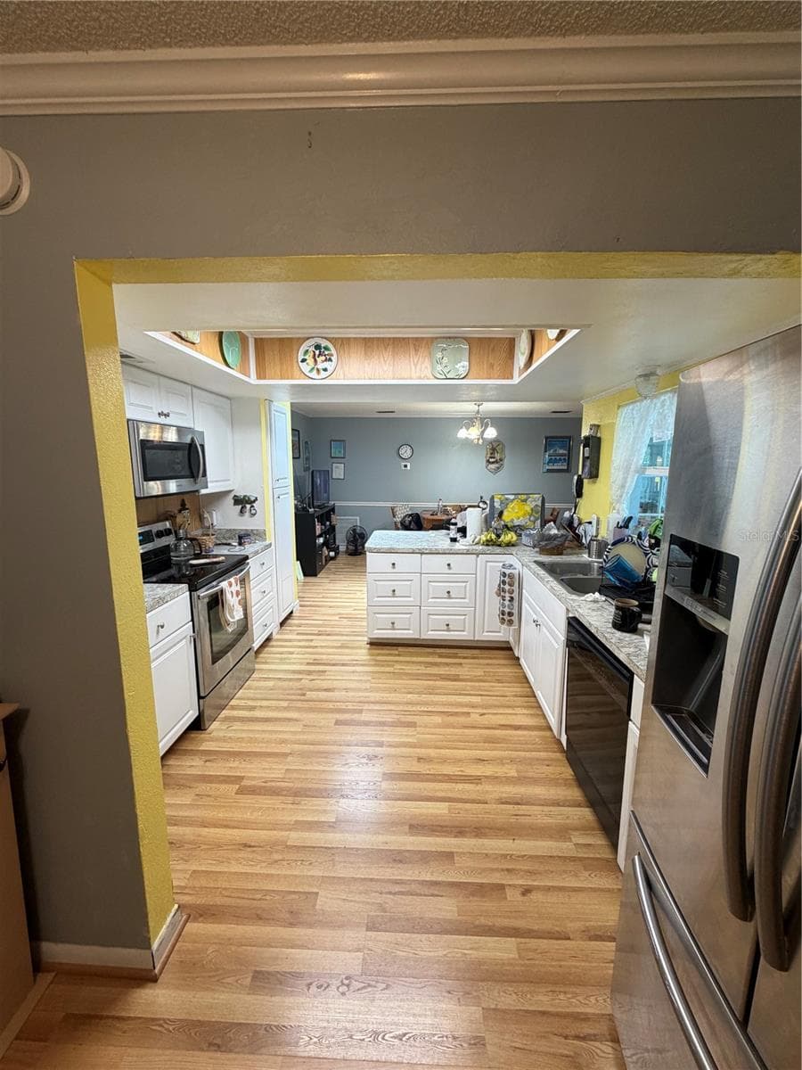 14309 LAKE PRICE DRIVE — photo 7 of 32