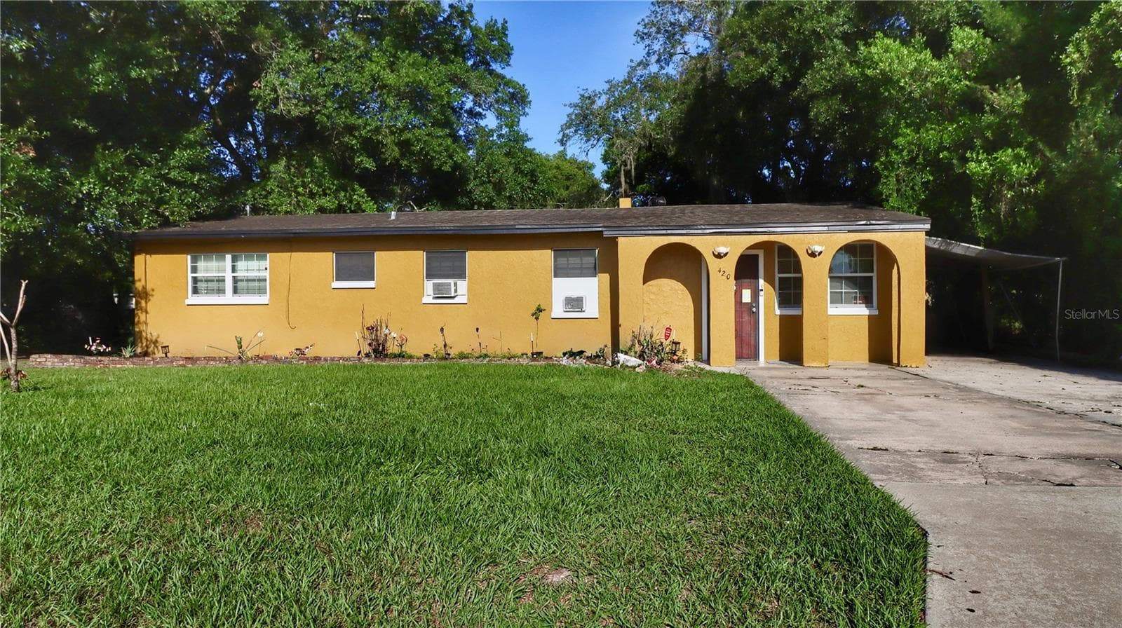 4420 ROBBINS AVENUE — photo 1 of 18
