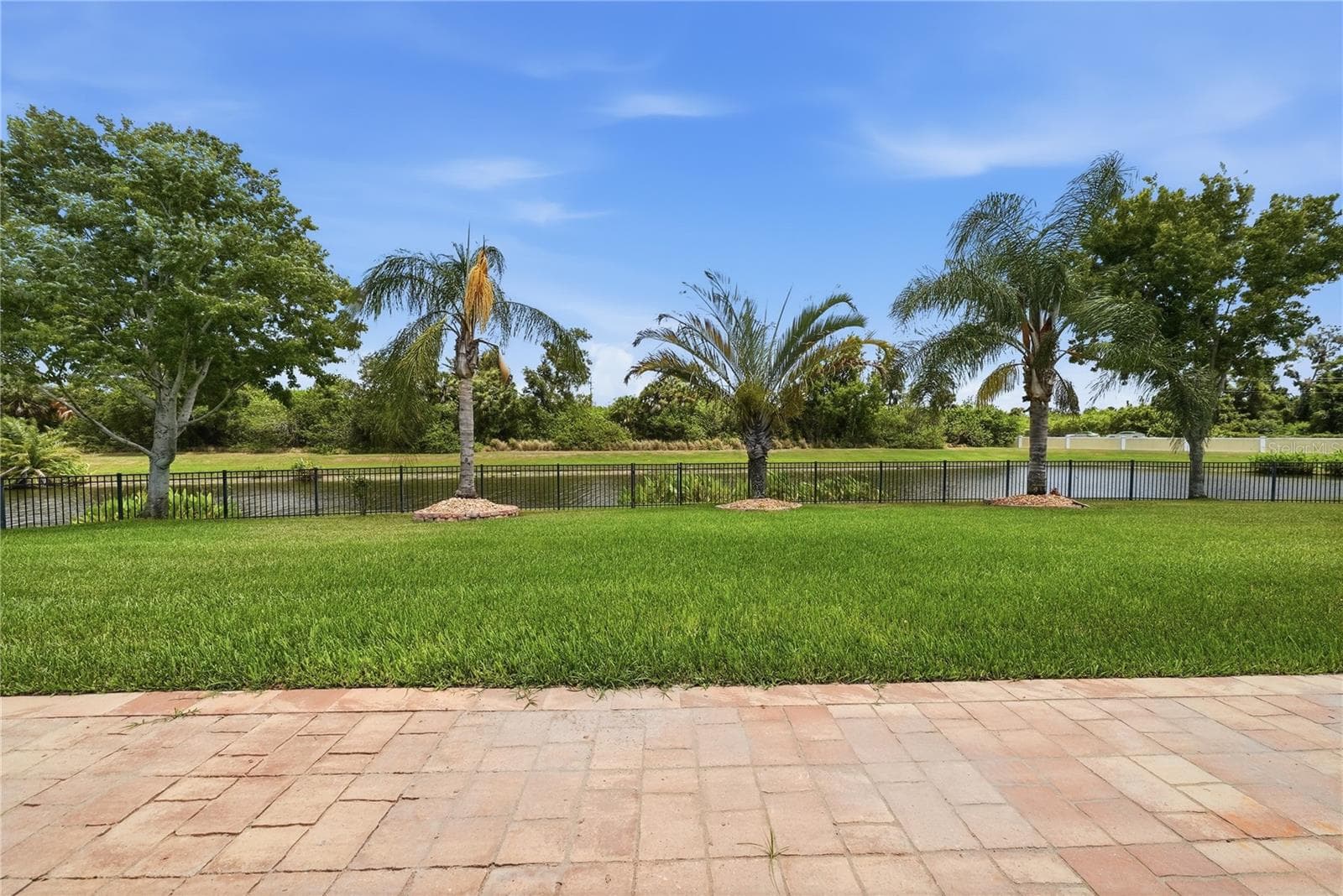 326 STAR SHELL DRIVE — photo 33 of 48