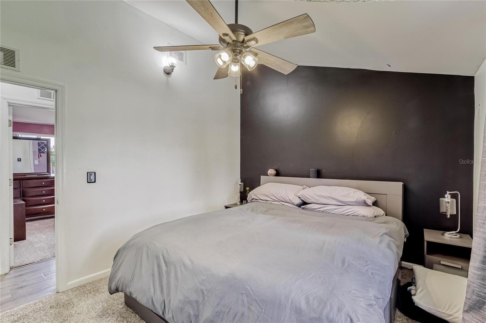 803 FLORENCE AVENUE — photo 33 of 50