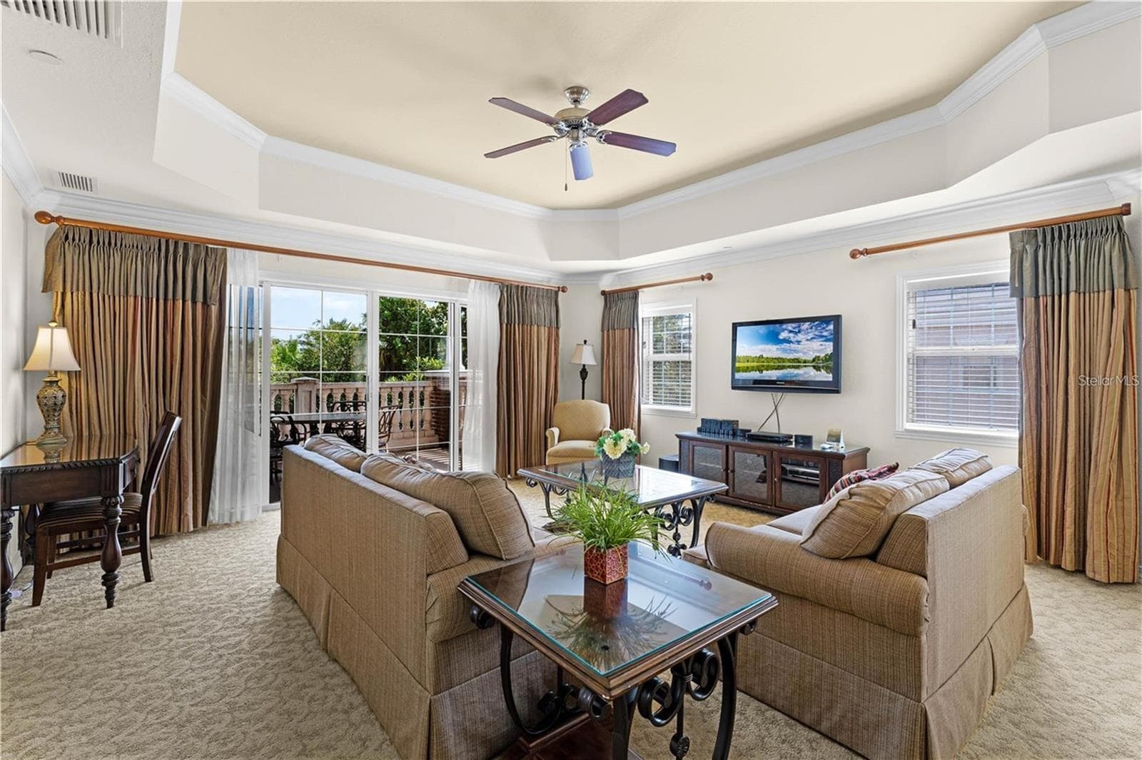 1106 SUNSET VIEW CIRCLE — photo 4 of 37