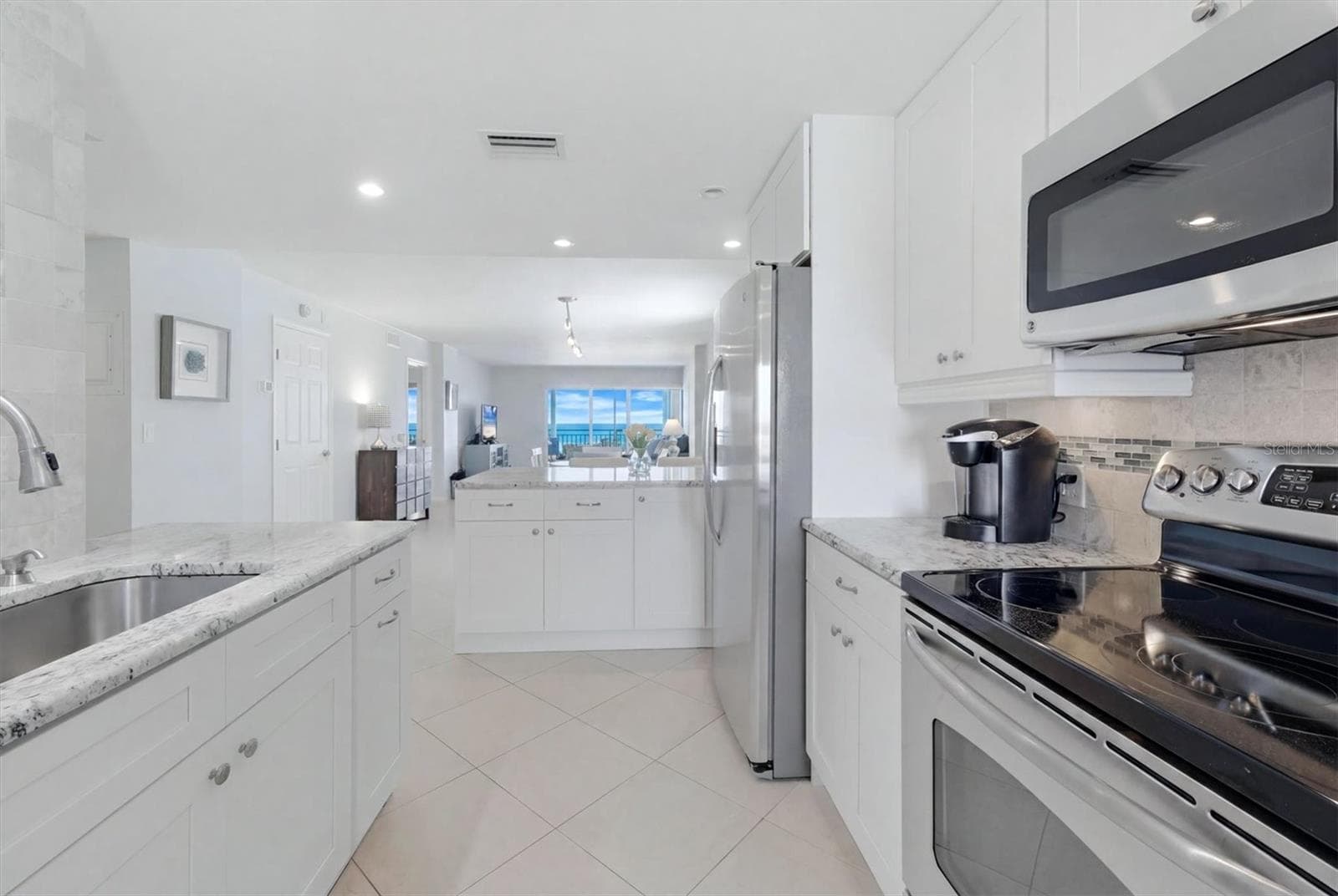 20 WHISPERING SANDS DRIVE — photo 23 of 72