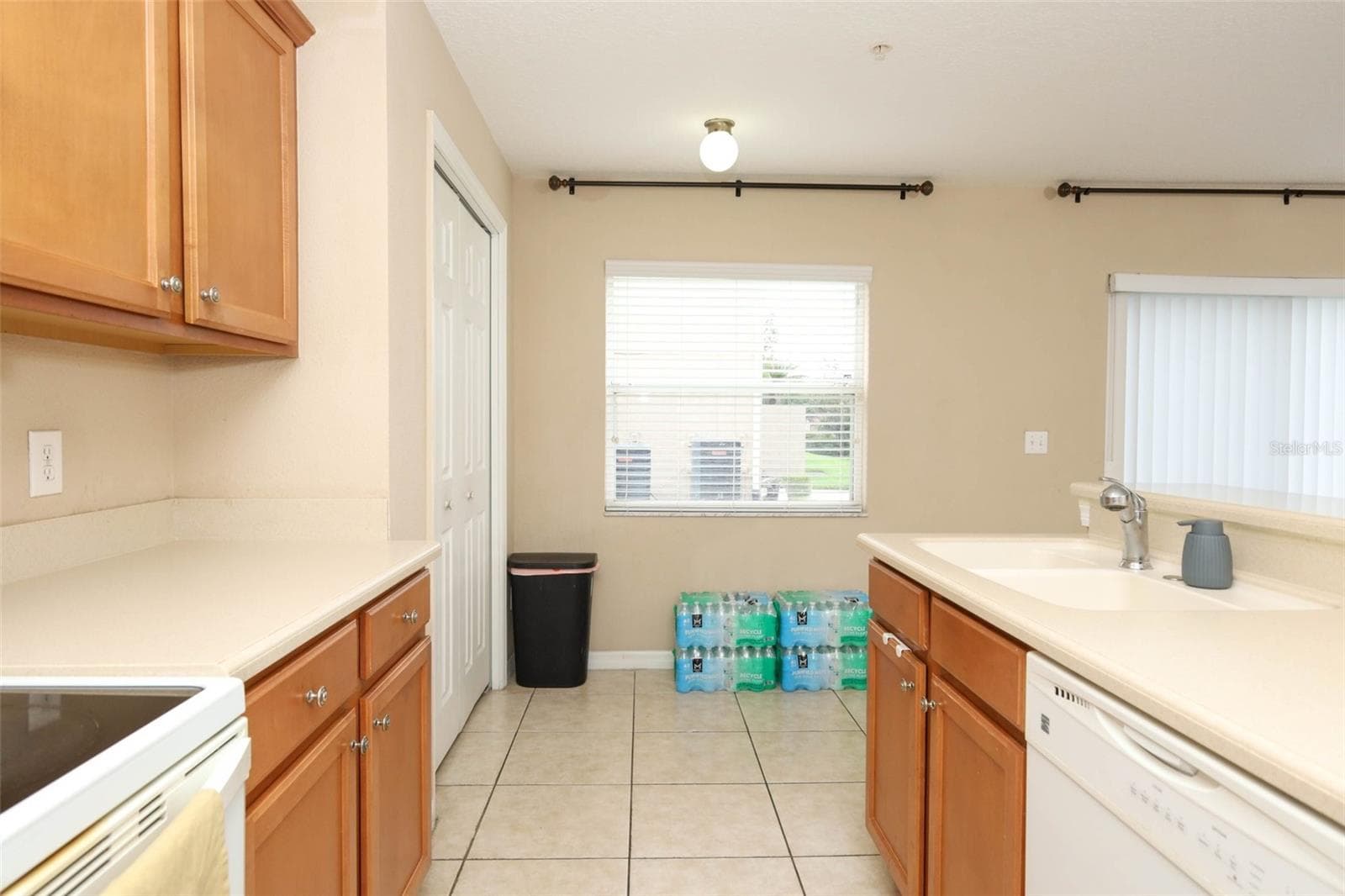 188 STERLING SPRINGS LANE — photo 16 of 45