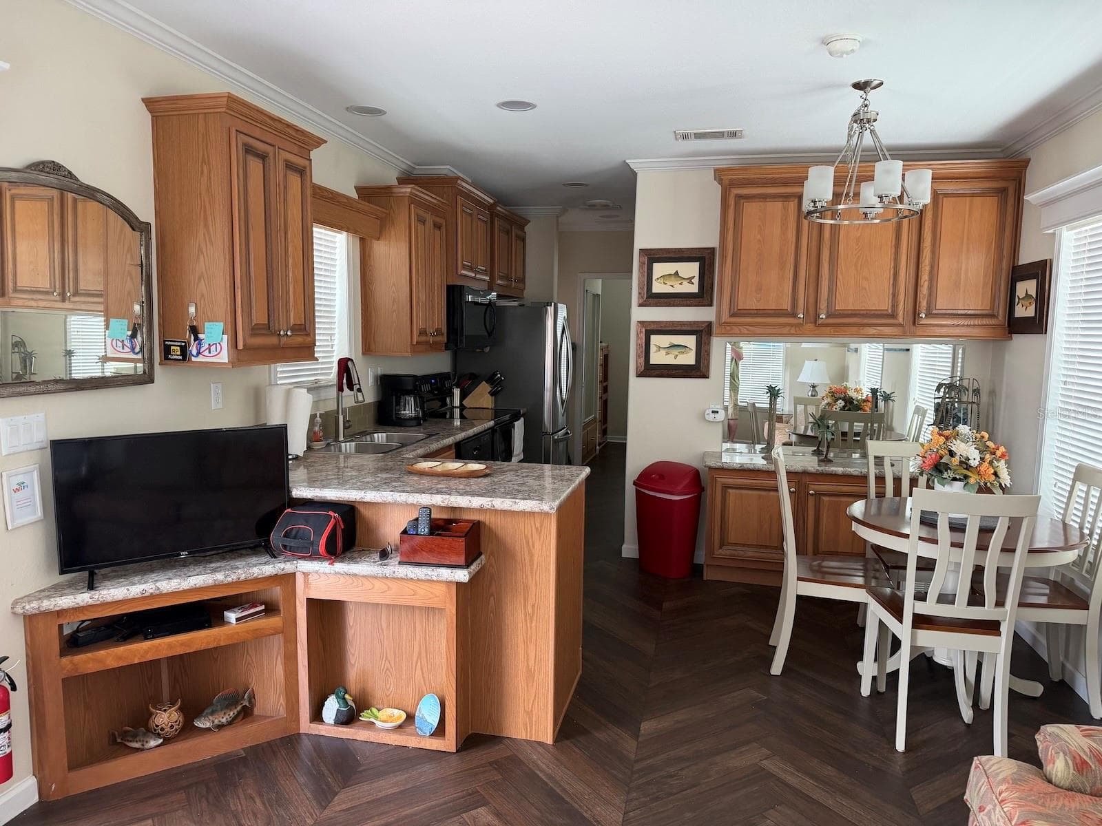 2414 LIMEWOOD AVENUE — photo 5 of 15