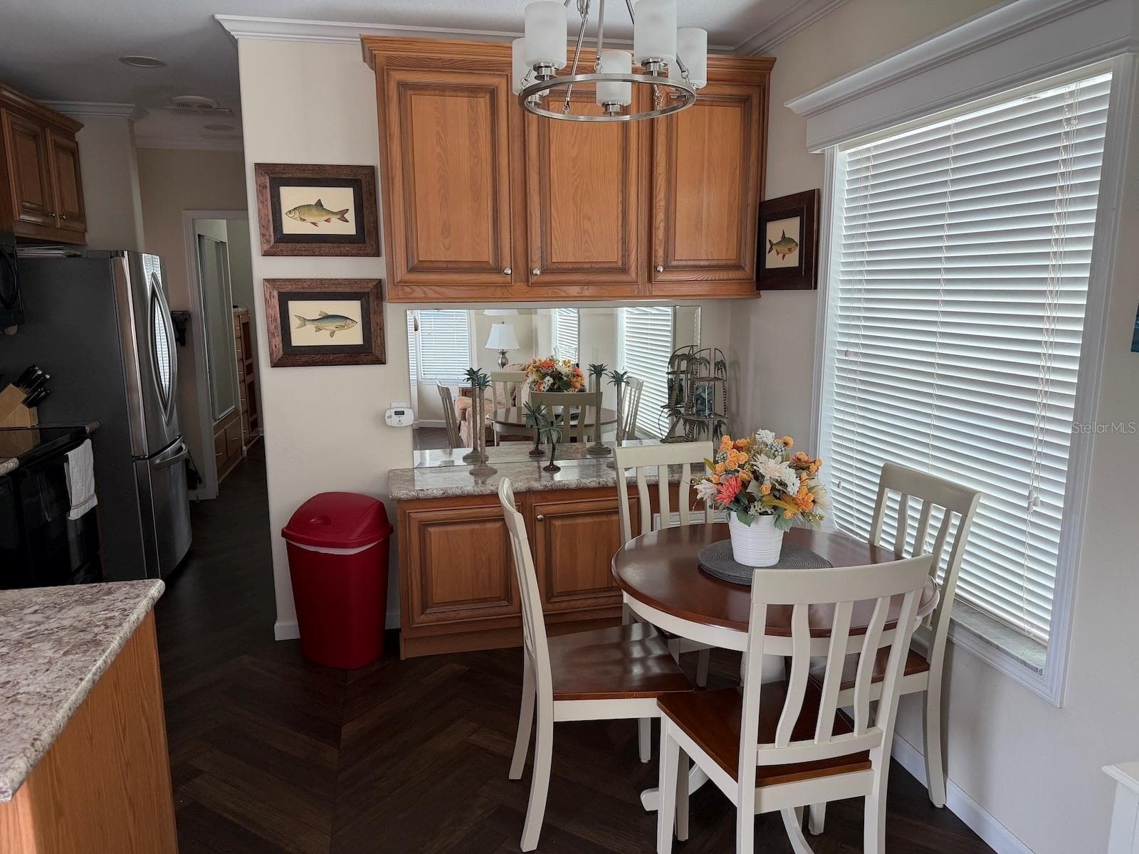 2414 LIMEWOOD AVENUE — photo 8 of 15
