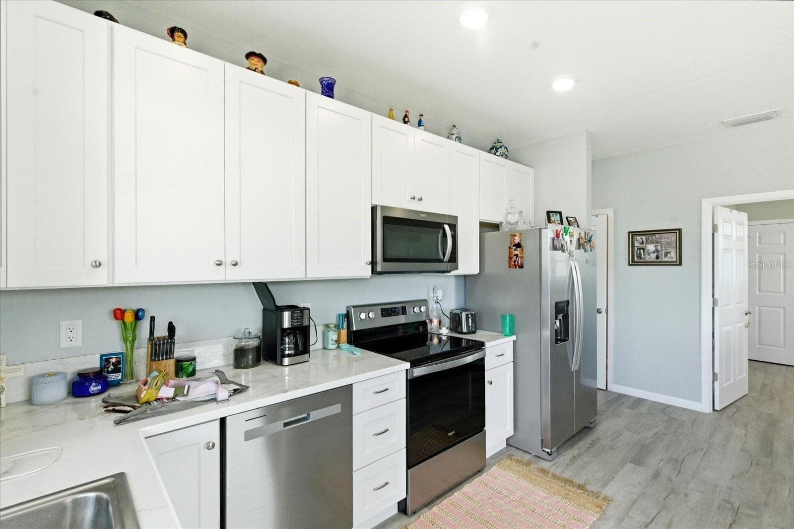 3605 EAGLE NEST DRIVE — photo 2 of 41