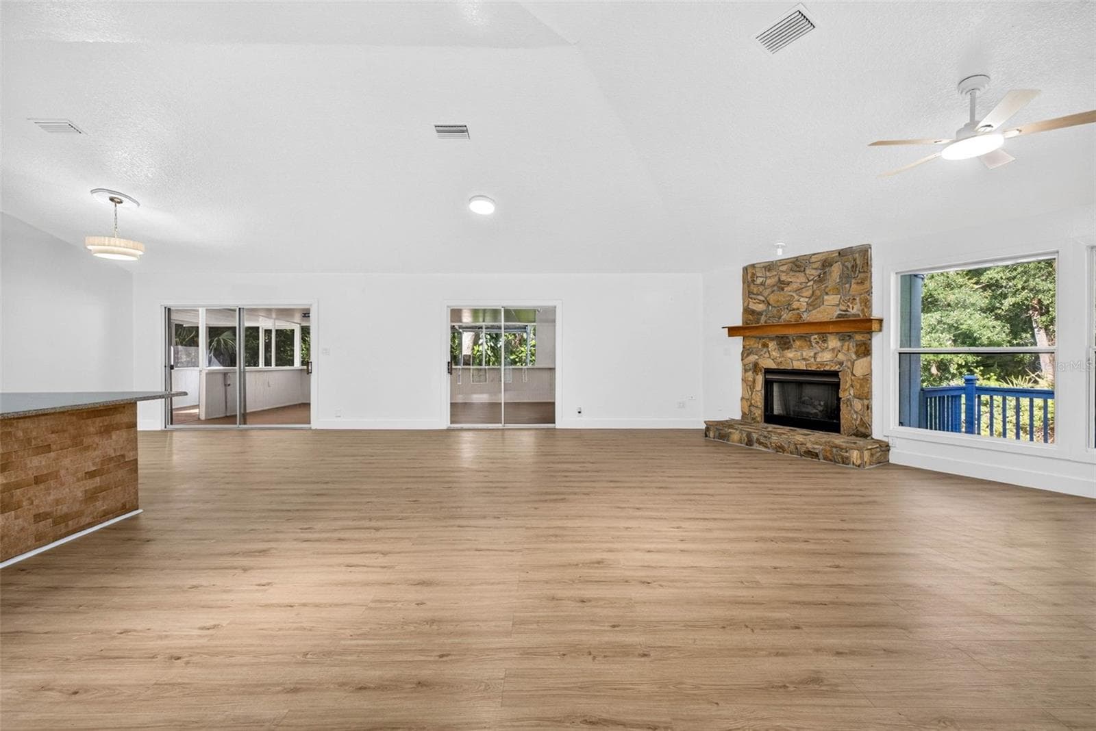 4586 FLAMBEAU LOOP — photo 8 of 80