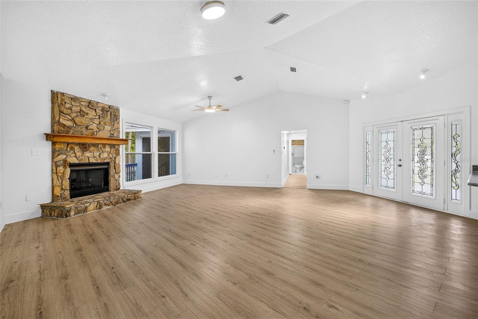 4586 FLAMBEAU LOOP — photo 14 of 80