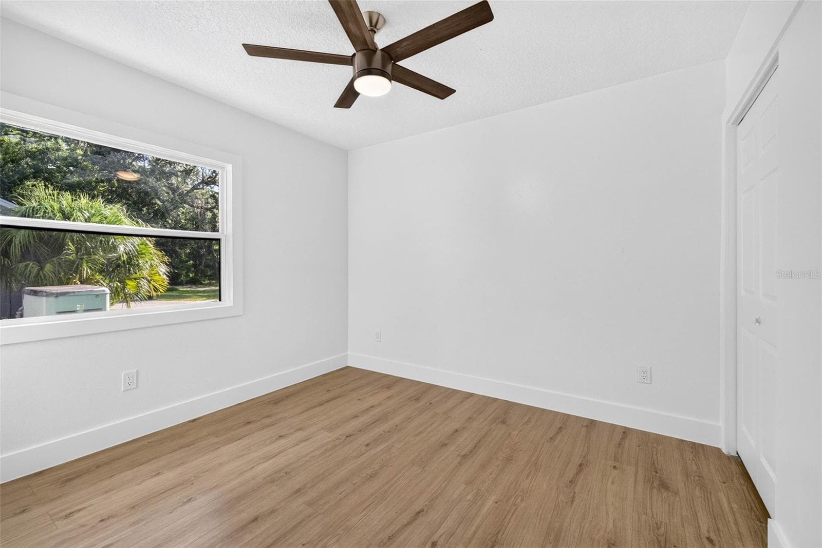4586 FLAMBEAU LOOP — photo 35 of 80