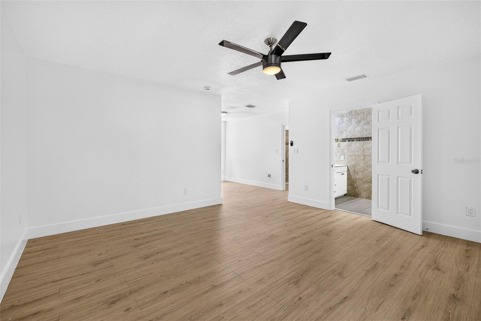4586 FLAMBEAU LOOP — photo 43 of 80