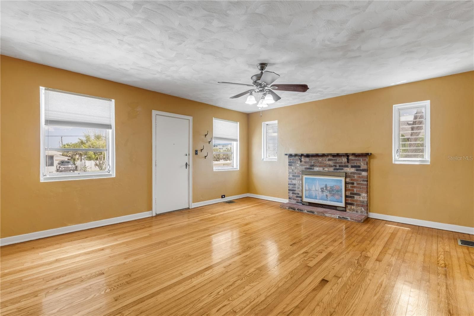 516 WISTERIA ROAD — photo 8 of 30