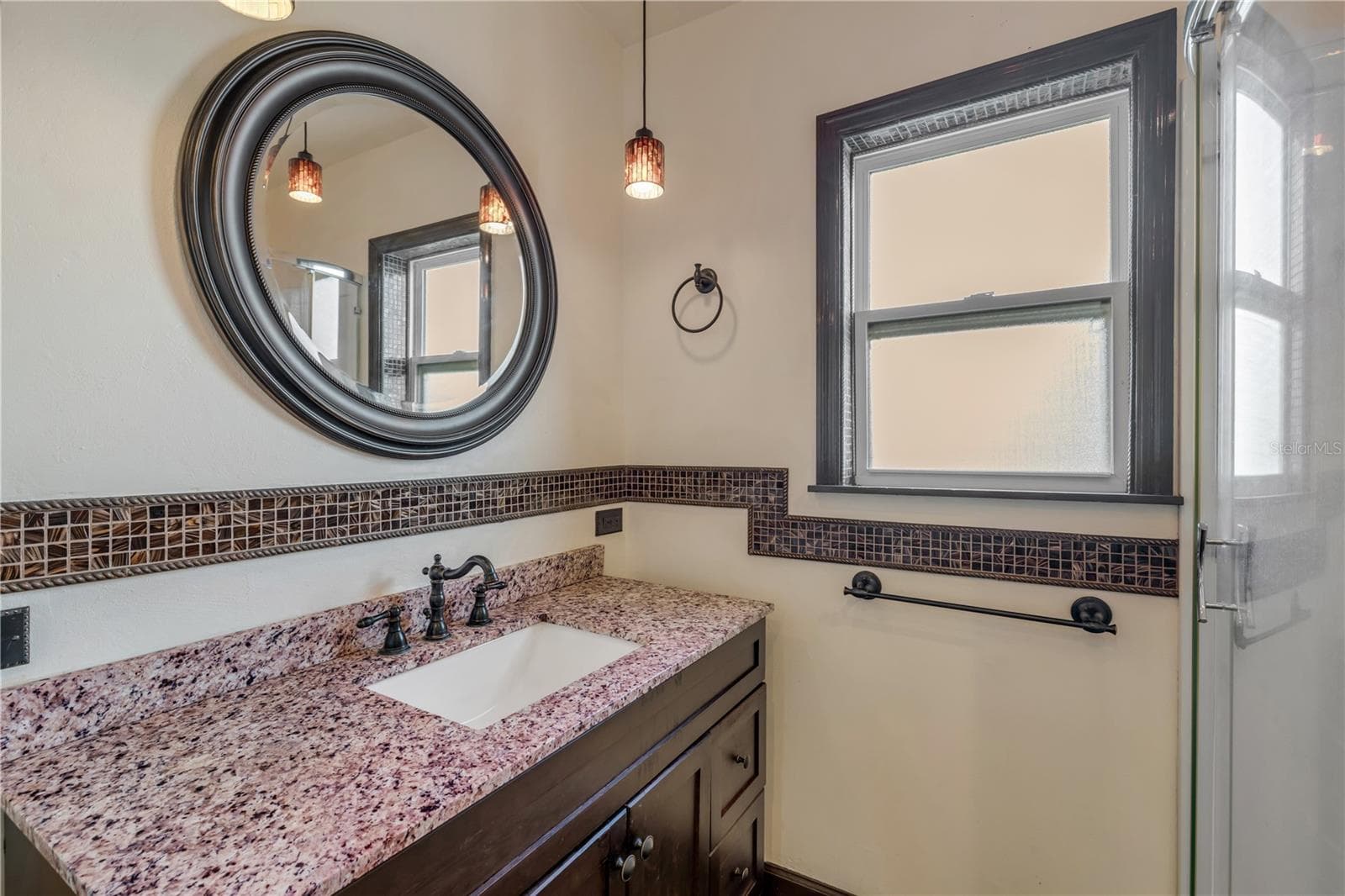 516 WISTERIA ROAD — photo 15 of 30