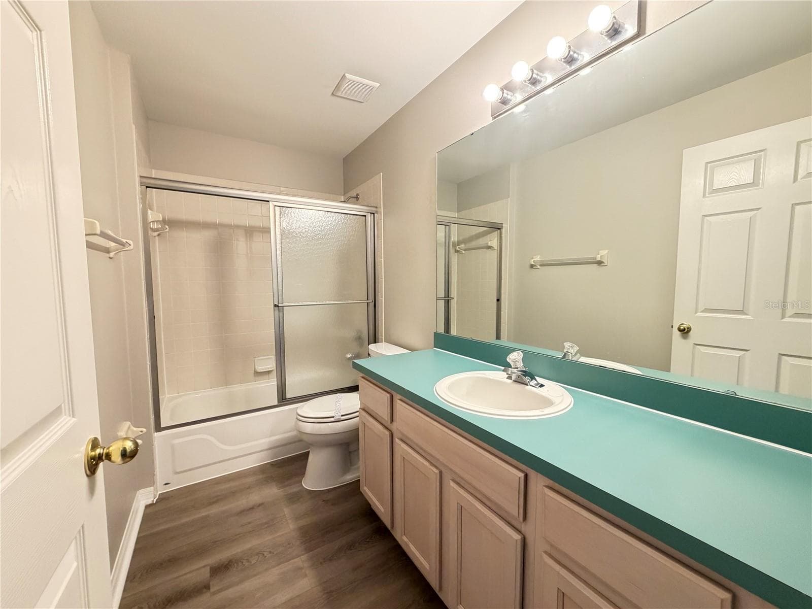 878 HIGH POINTE CIRCLE — photo 4 of 24