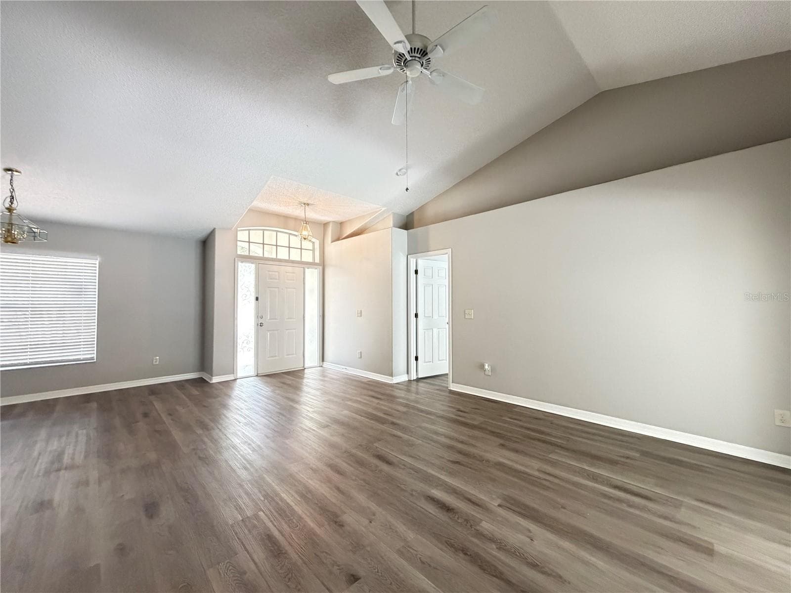 878 HIGH POINTE CIRCLE — photo 13 of 24