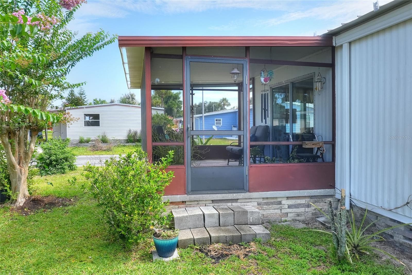 2055 FLORAL AVENUE — photo 31 of 45