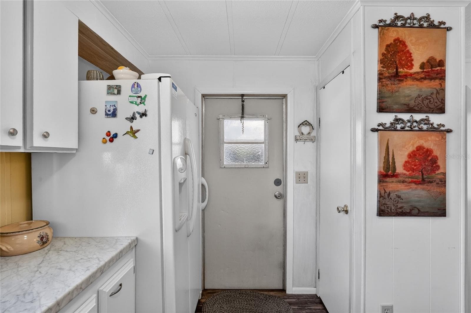 2055 FLORAL AVENUE — photo 7 of 45