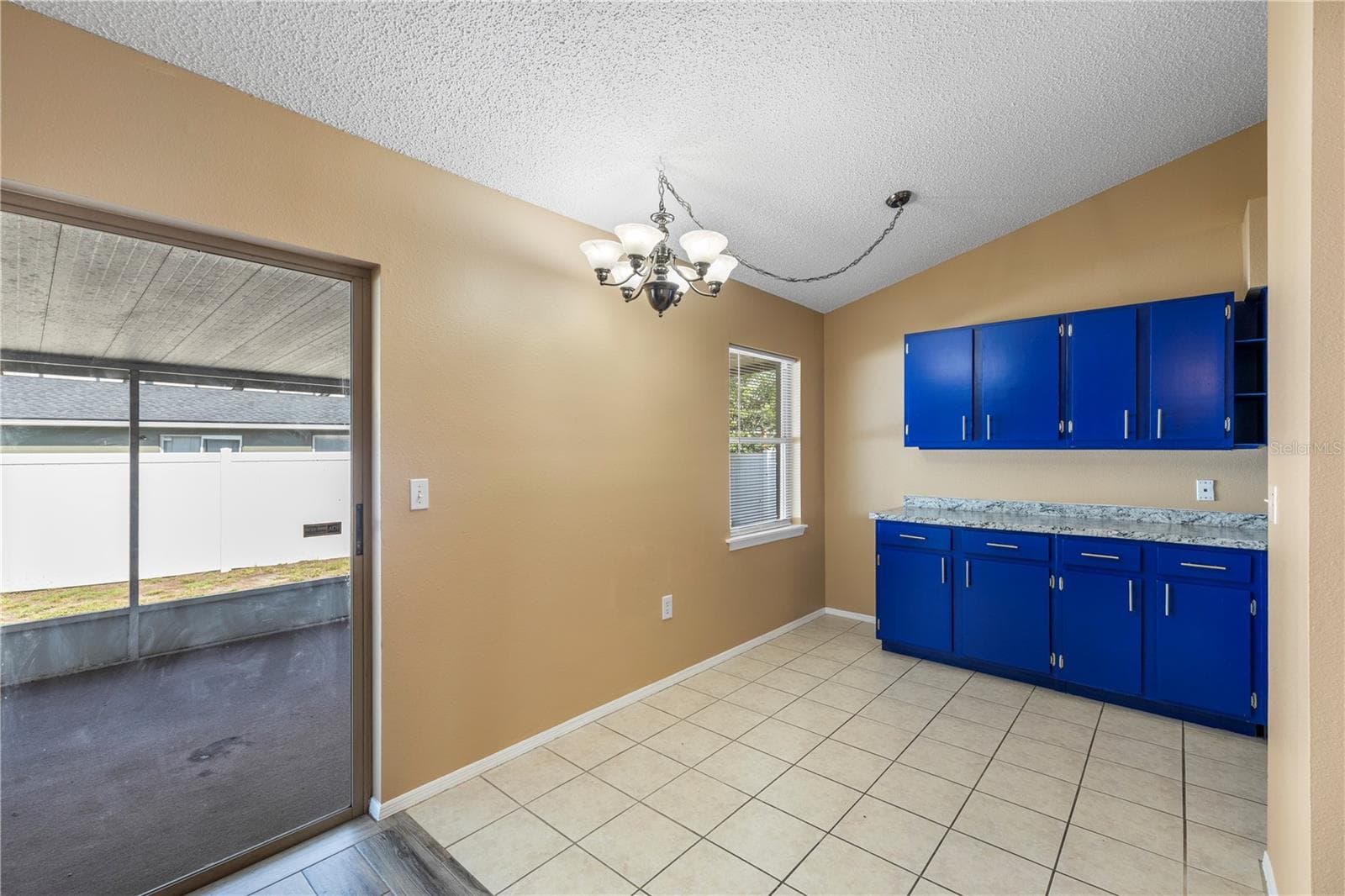 6210 VINTAGE DRIVE — photo 9 of 52