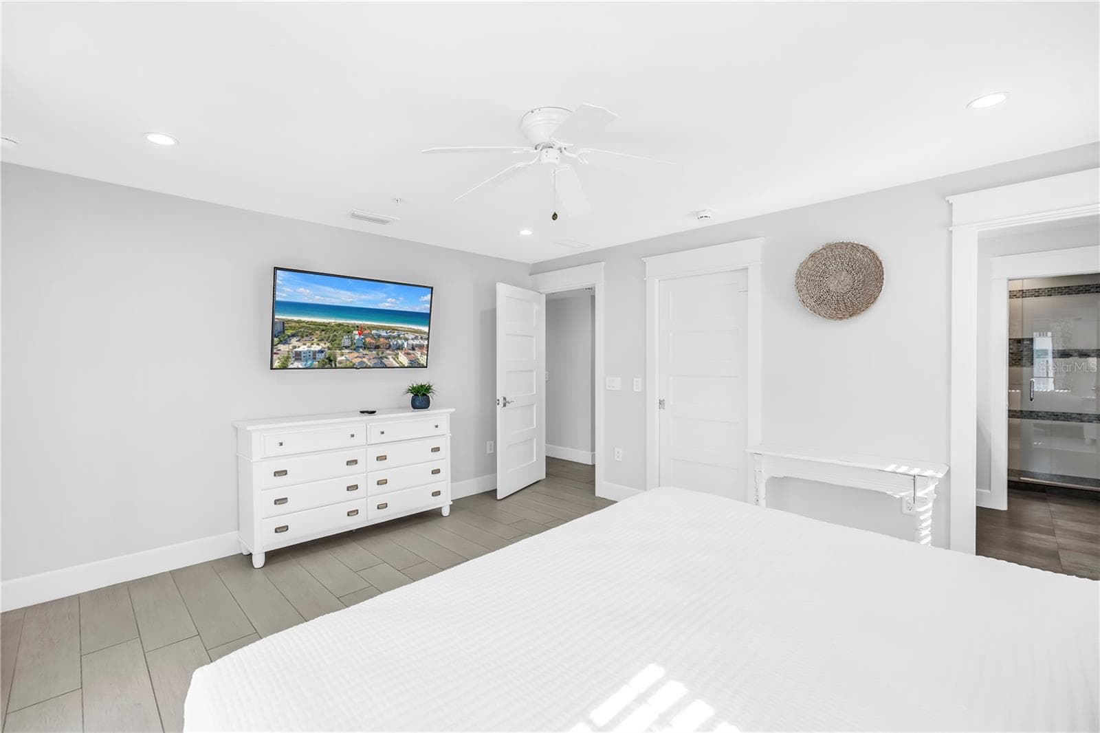 316 BEACH ROAD — photo 34 of 97