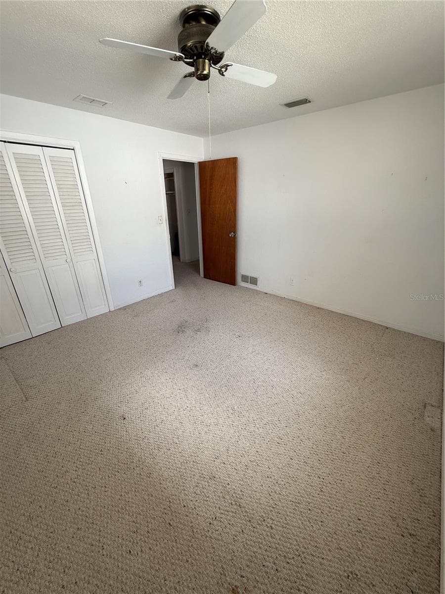 27 KATHY DRIVE — photo 12 of 35