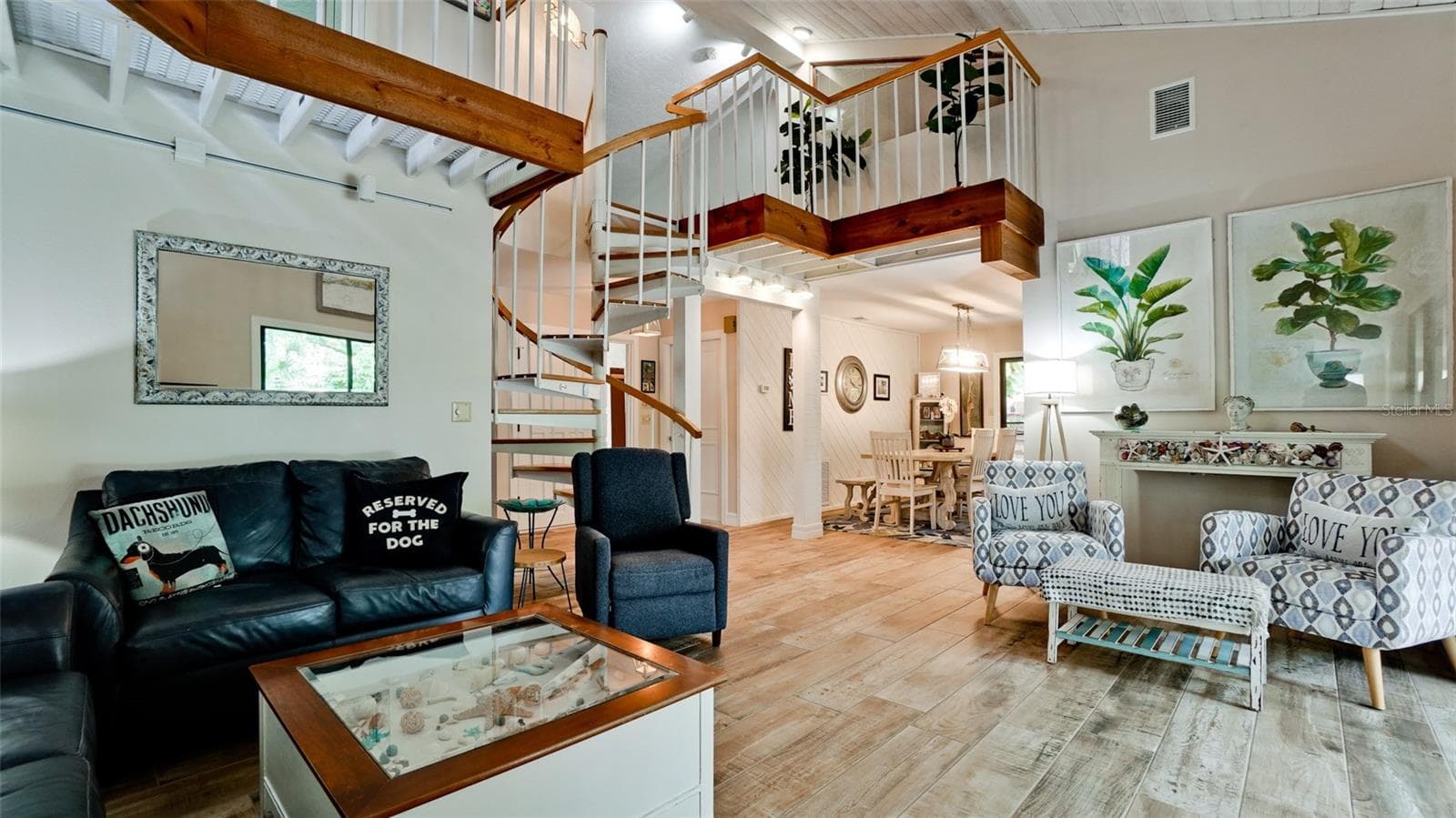 2407 QUAIL COURT — photo 4 of 48