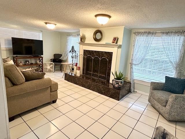 650 SHERWOOD DRIVE — photo 8 of 23