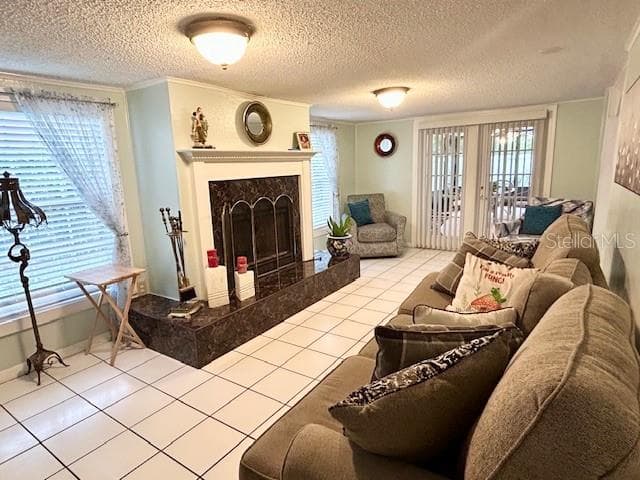650 SHERWOOD DRIVE — photo 9 of 23