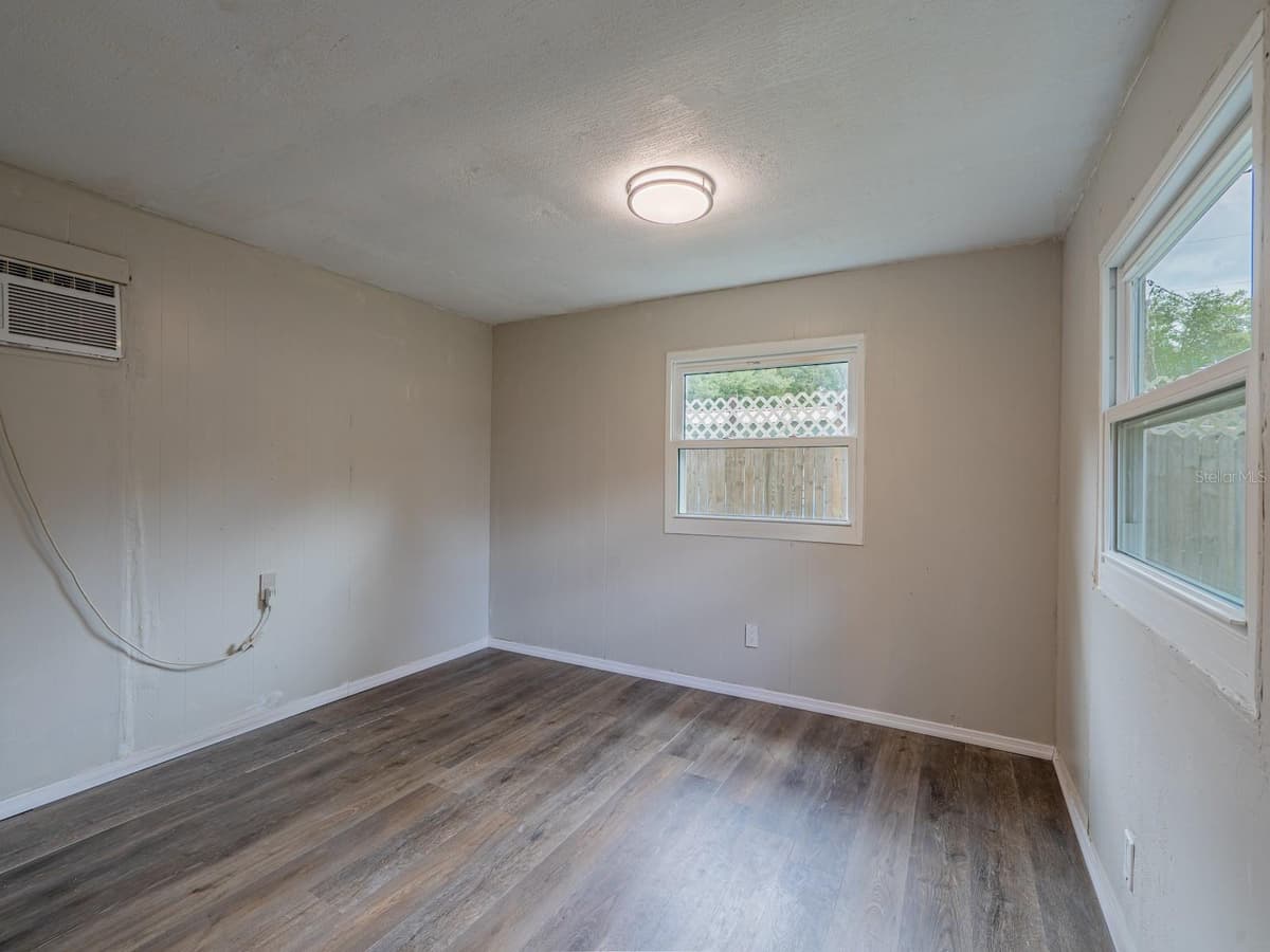 18811 248 TERRACE — photo 14 of 33