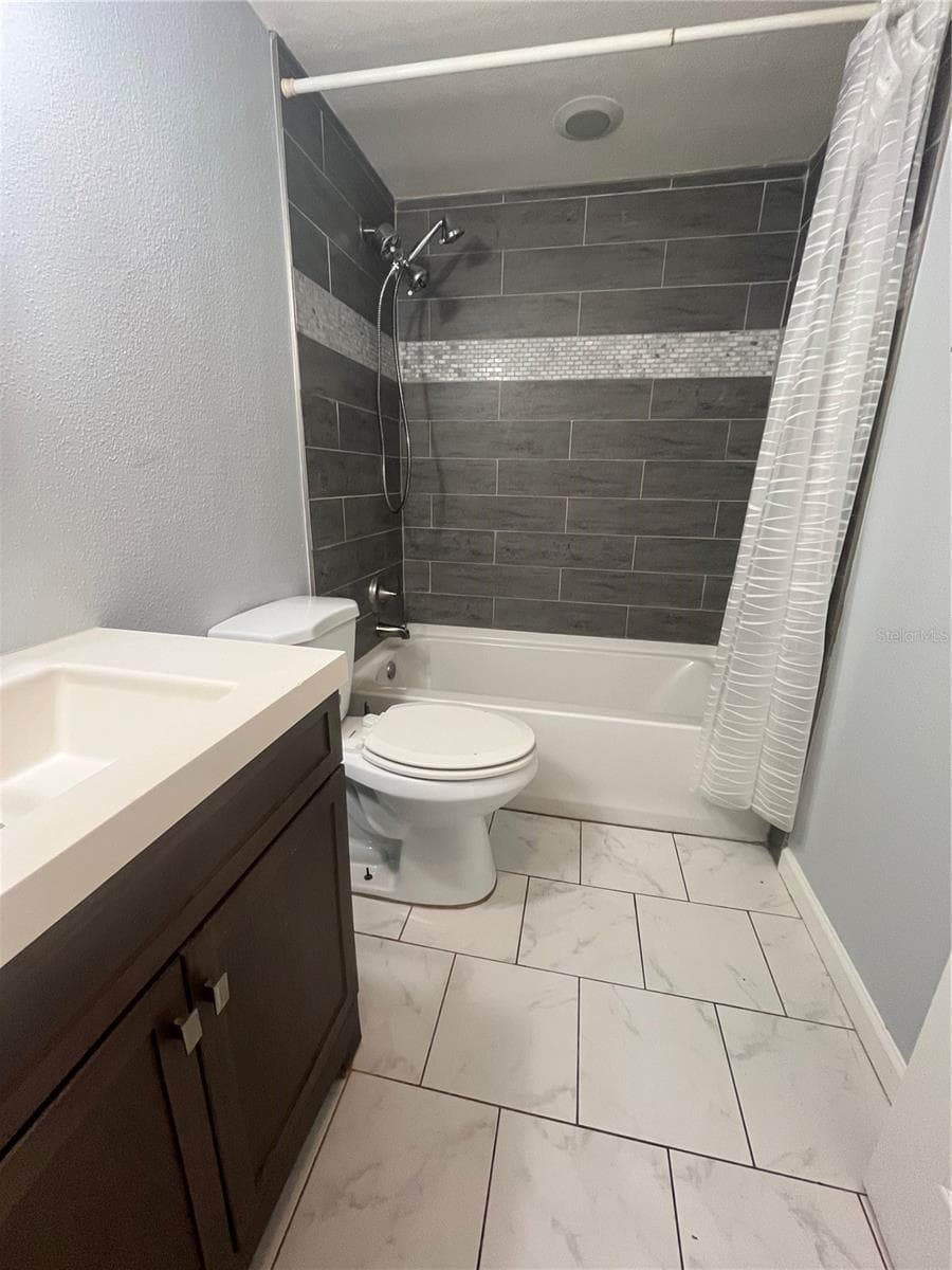 3300 FOX CHASE CIRCLE — photo 15 of 26