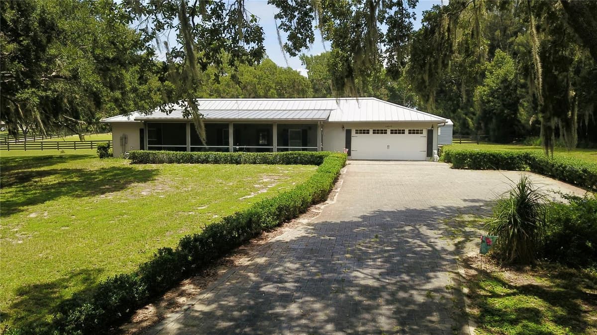 16945 PHIL C PETERS ROAD — photo 5 of 54