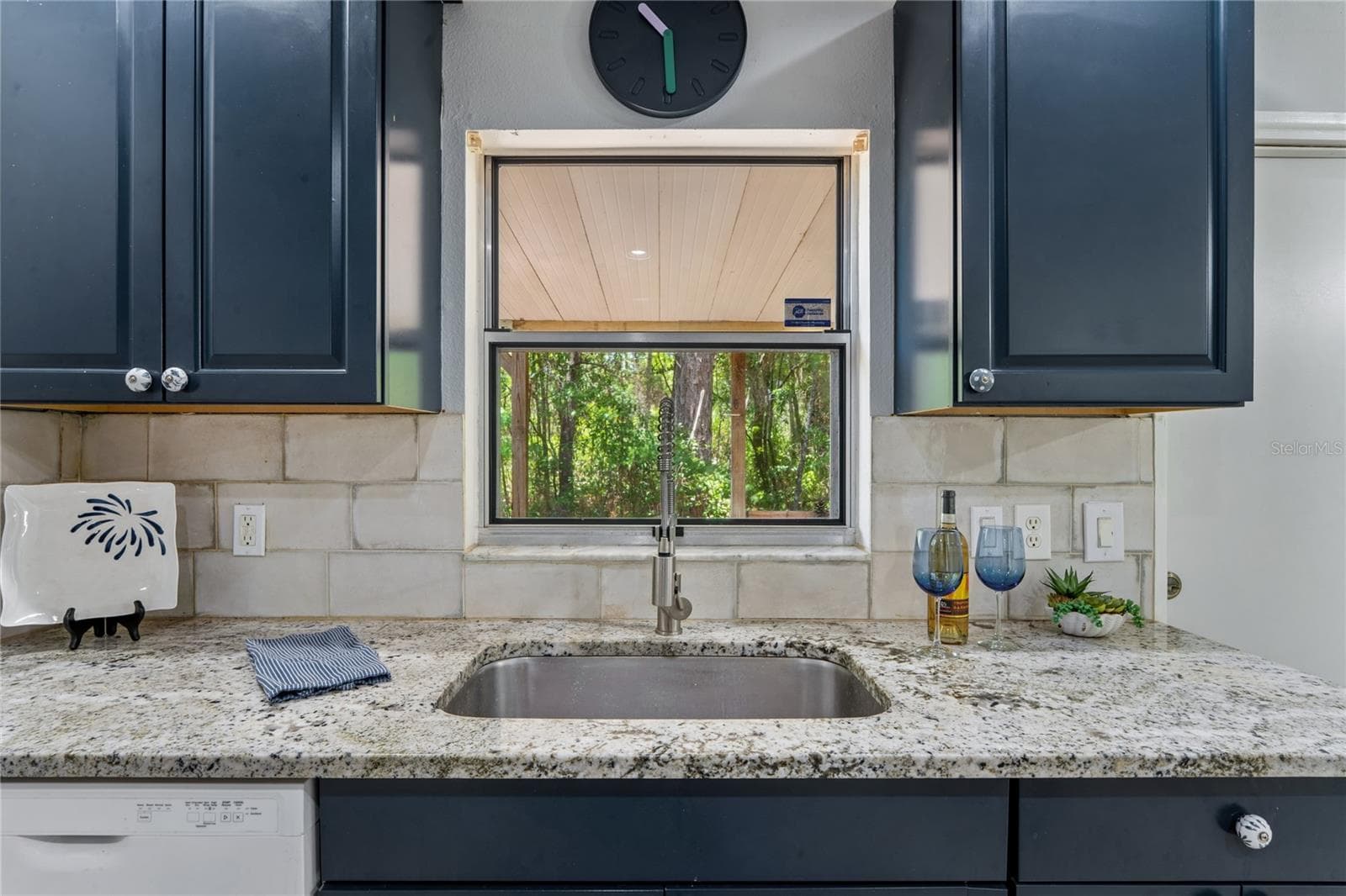 4362 AZORA ROAD — photo 7 of 48