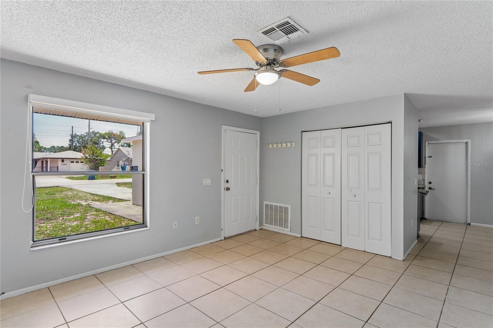 4362 AZORA ROAD — photo 14 of 48