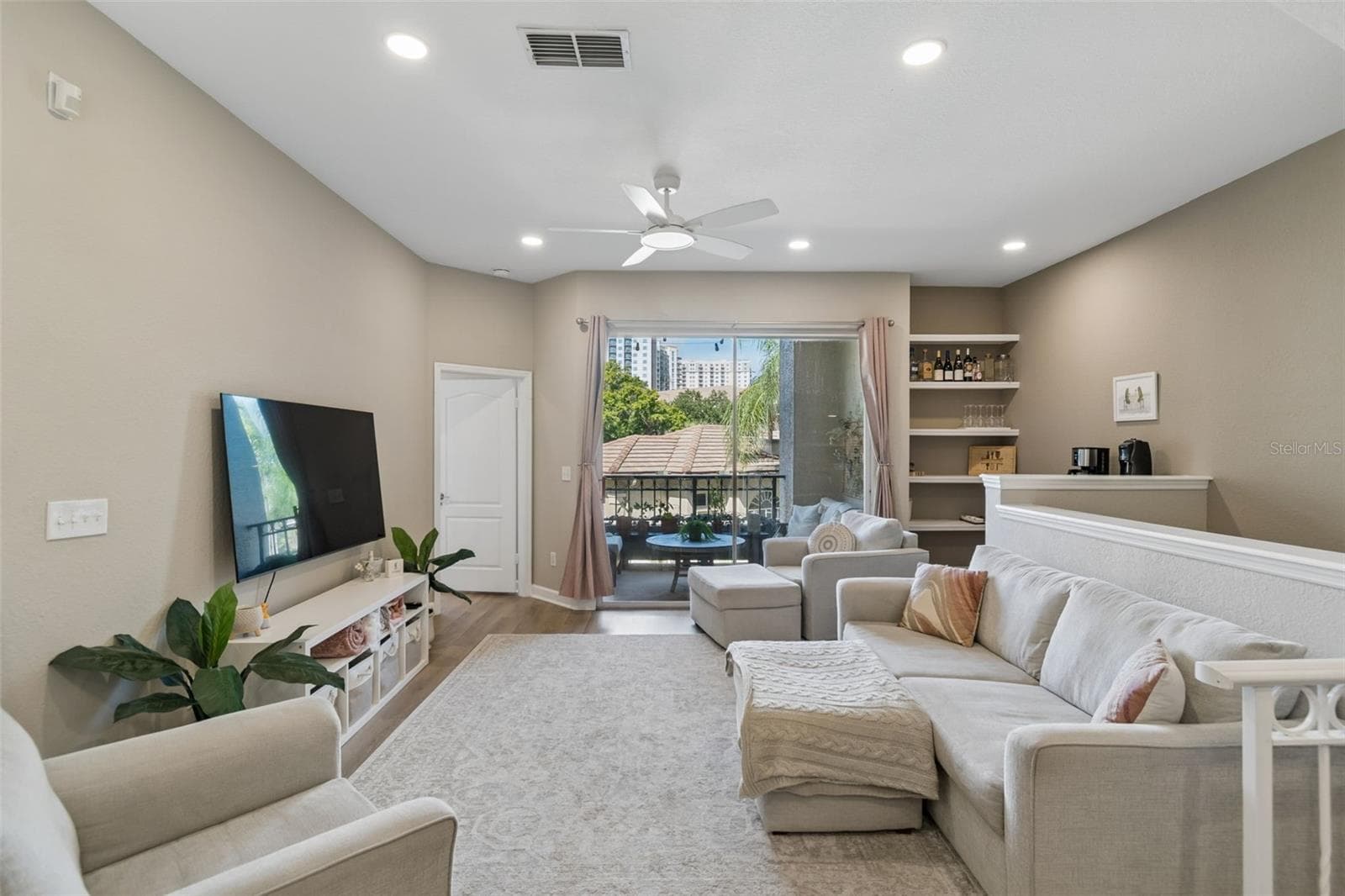 708 SEABOARD PLACE — photo 15 of 81