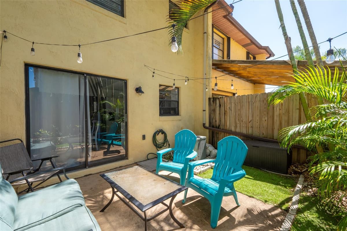 117 HARBOR DRIVE — photo 12 of 33
