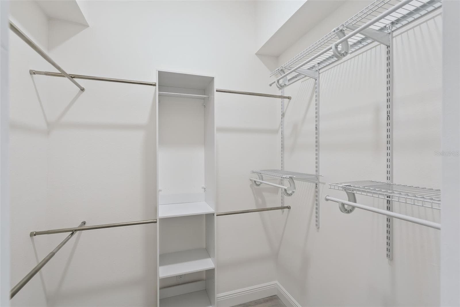 1506 DELLANO WAY — photo 30 of 57