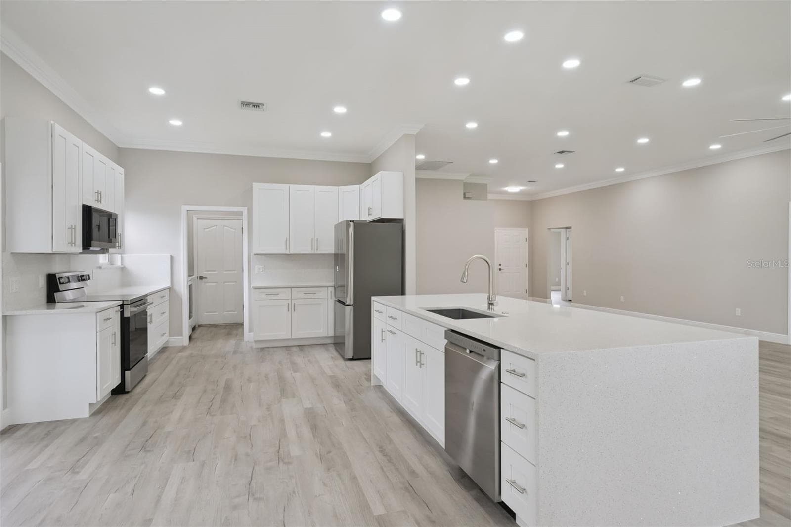 1506 DELLANO WAY — photo 13 of 57