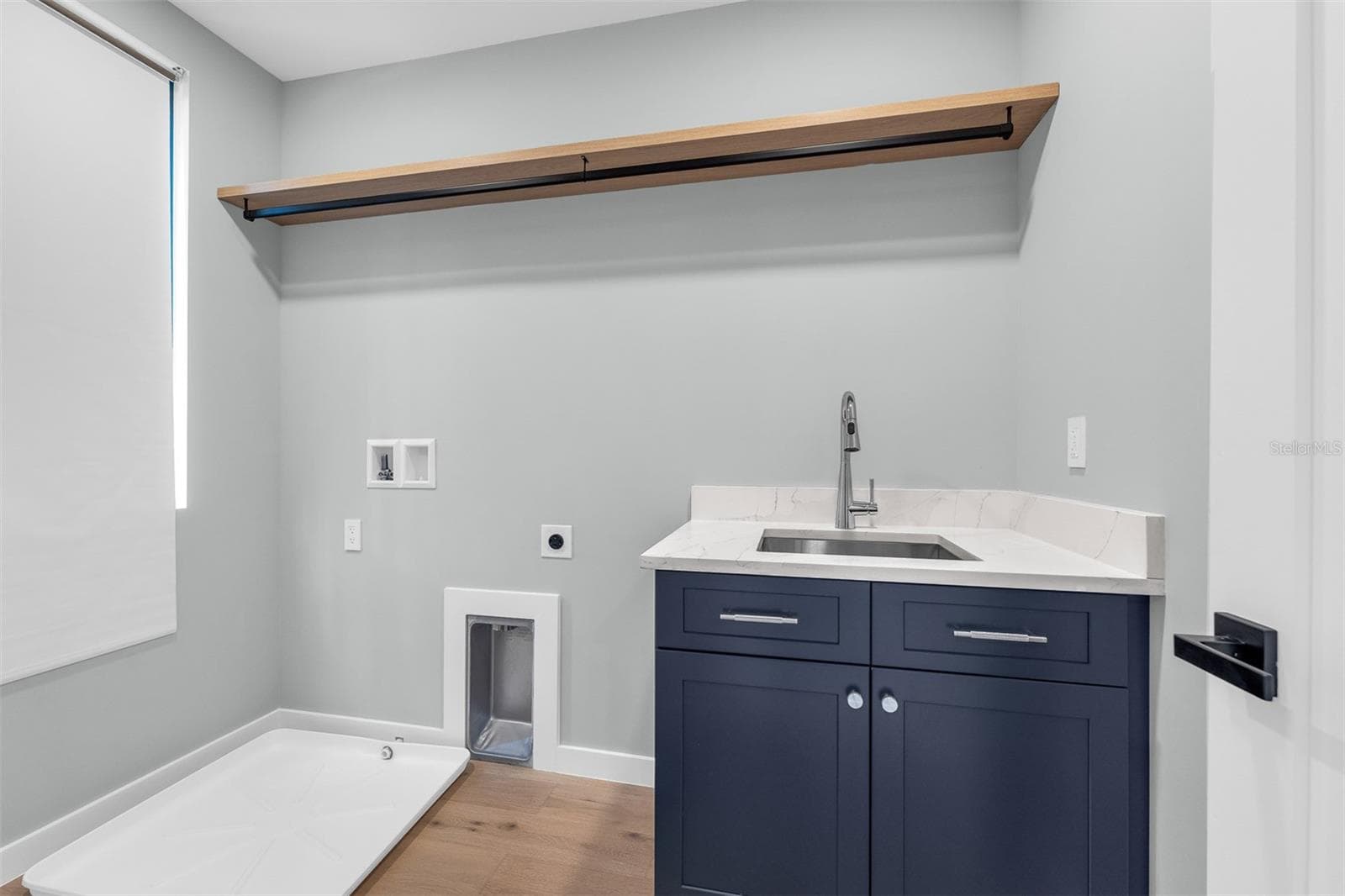 9 STEELE STREET — photo 76 of 88