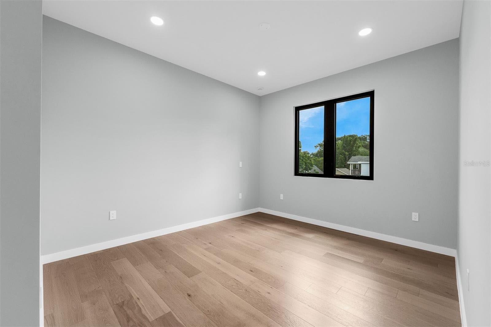 9 STEELE STREET — photo 79 of 88