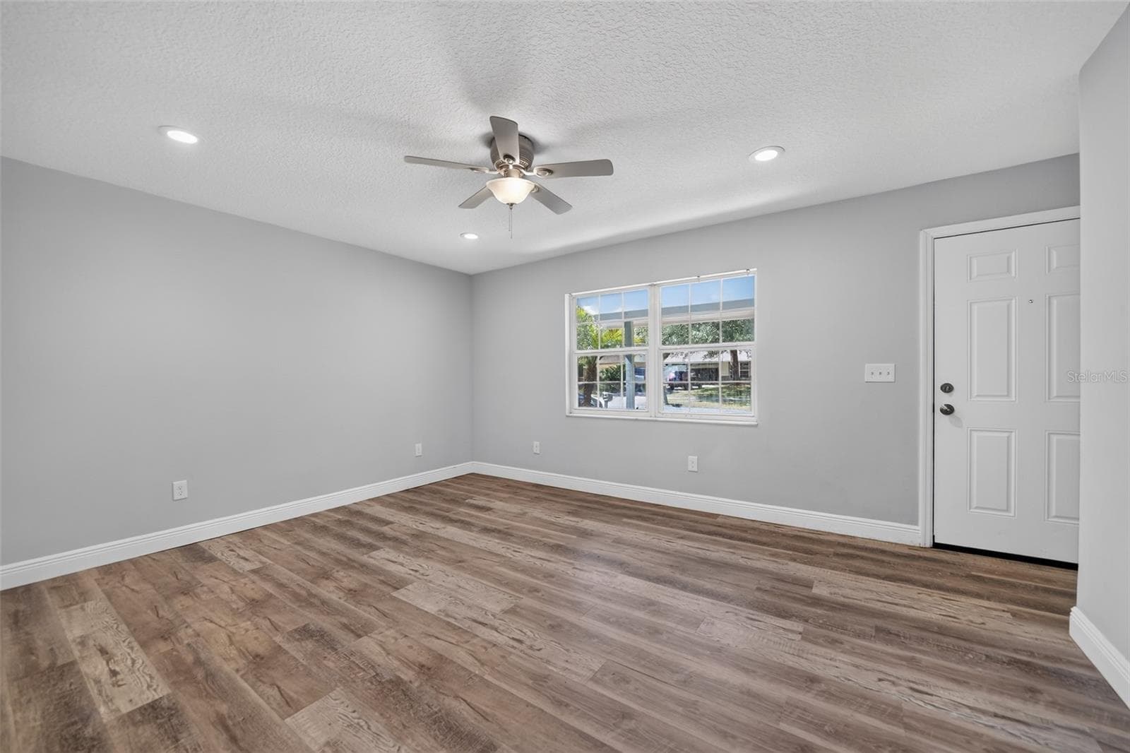 5825 LULLABY LANE — photo 10 of 31