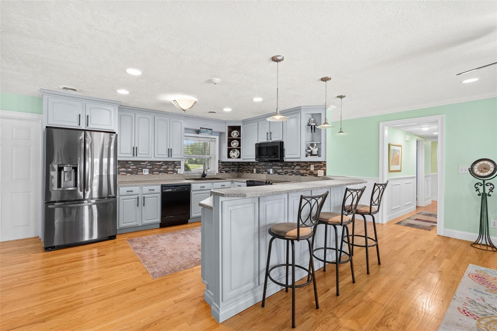 195 CEDARWOOD DRIVE — photo 32 of 53