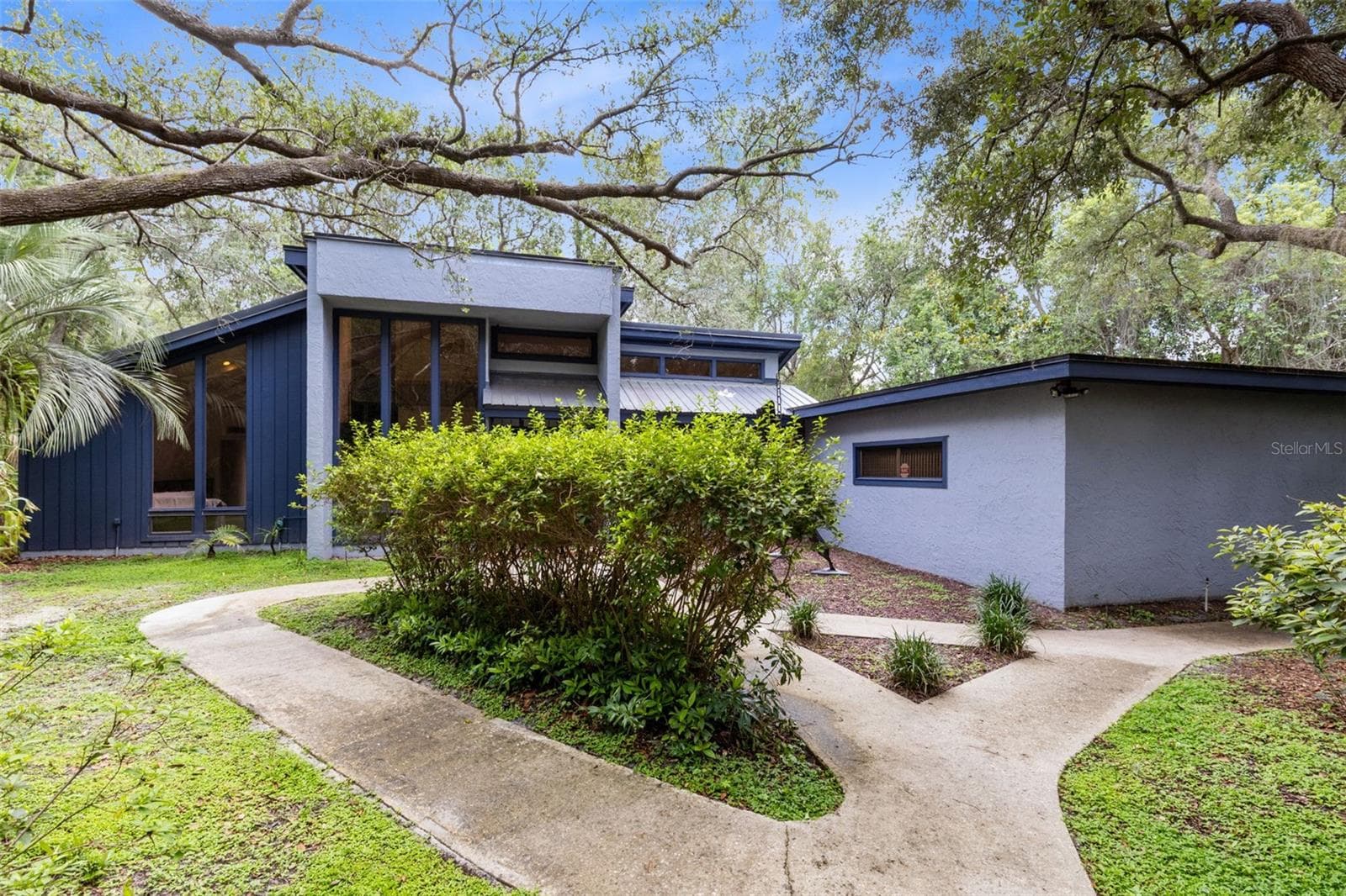 995 DYSON DRIVE — photo 21 of 26