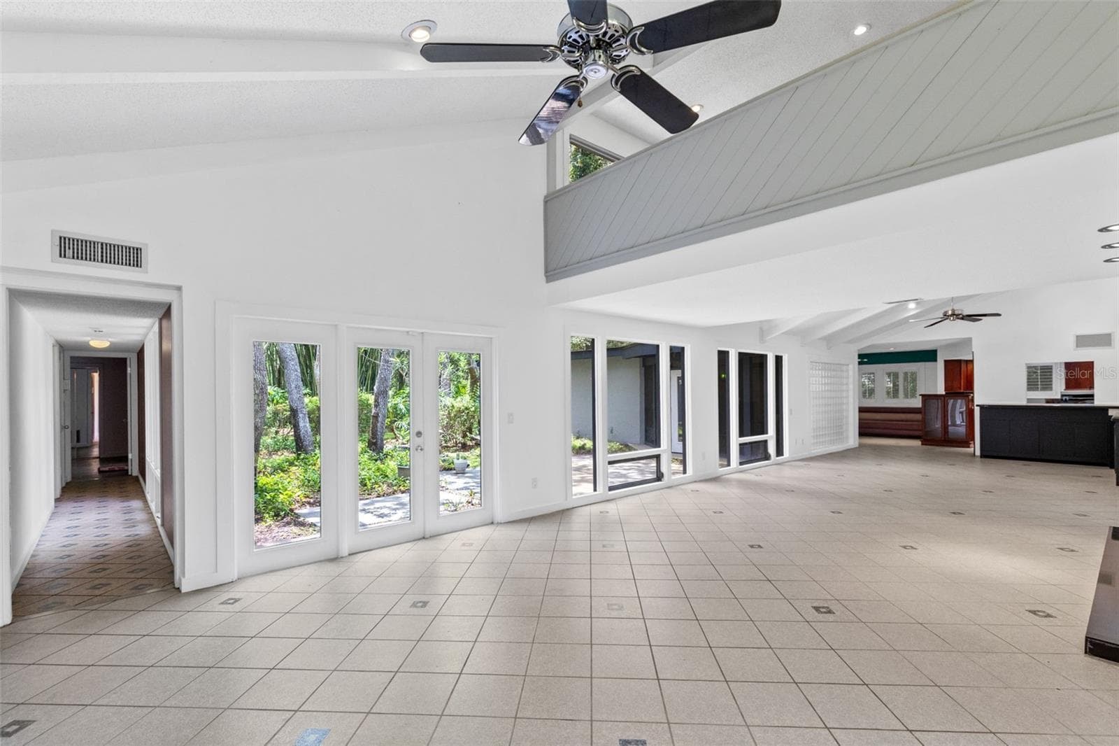 995 DYSON DRIVE — photo 15 of 26