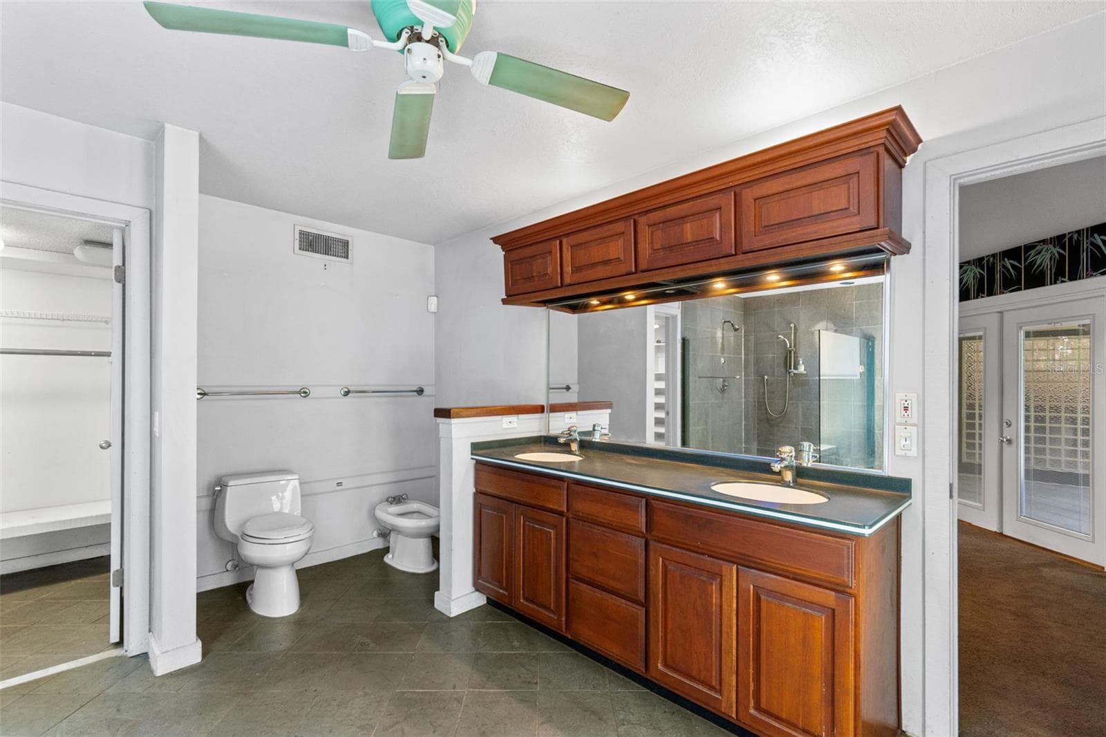 995 DYSON DRIVE — photo 14 of 26